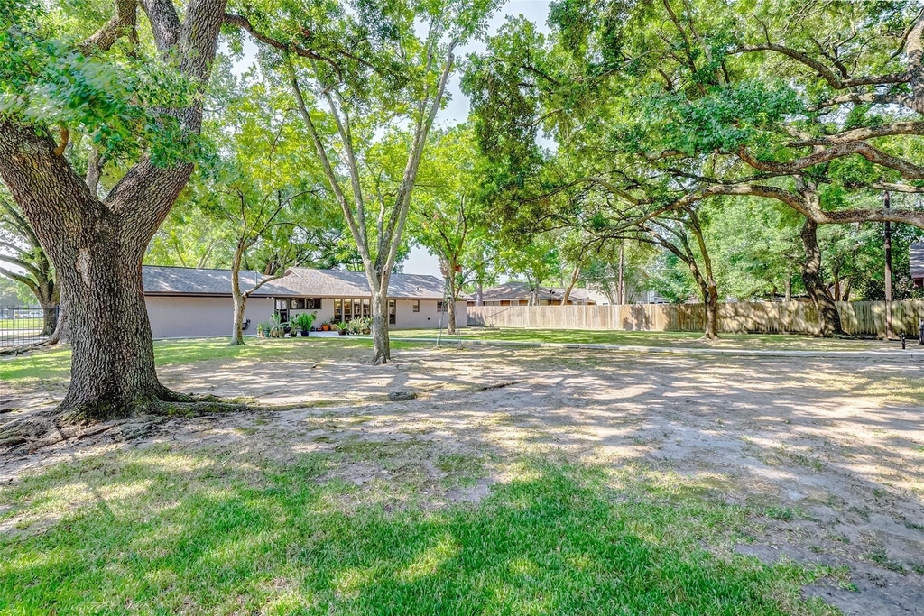 9218 Hammerly Boulevard - Photo 35