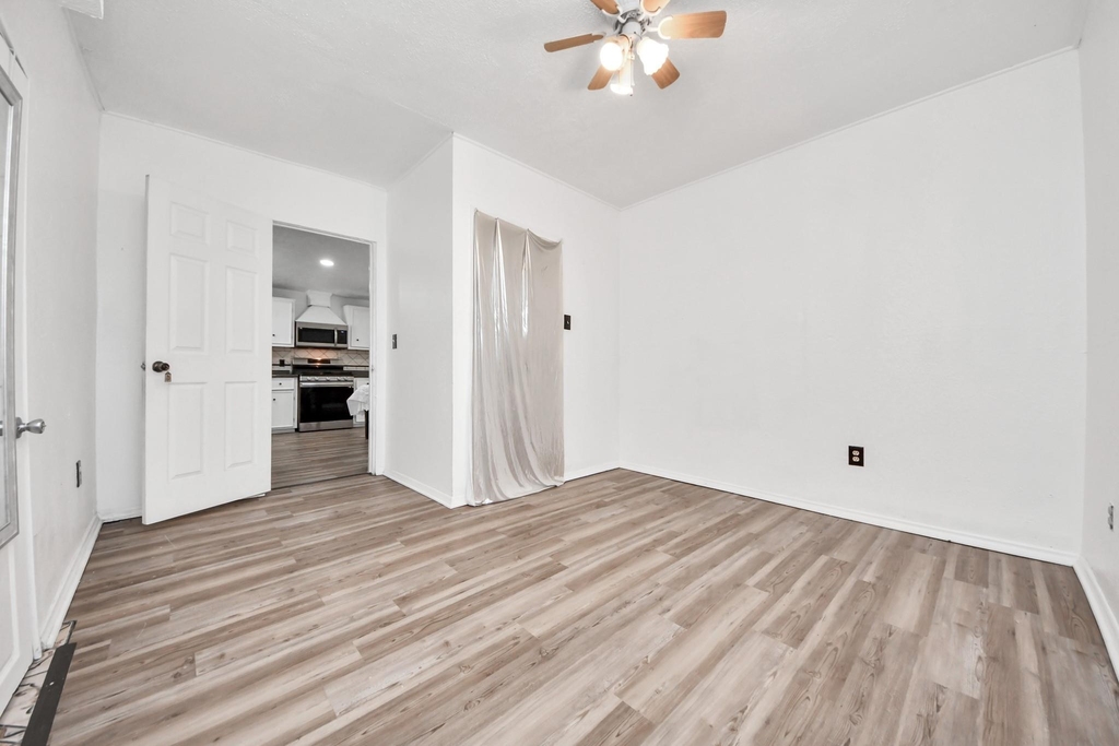 602 Massey Tompkins Road - Photo 5