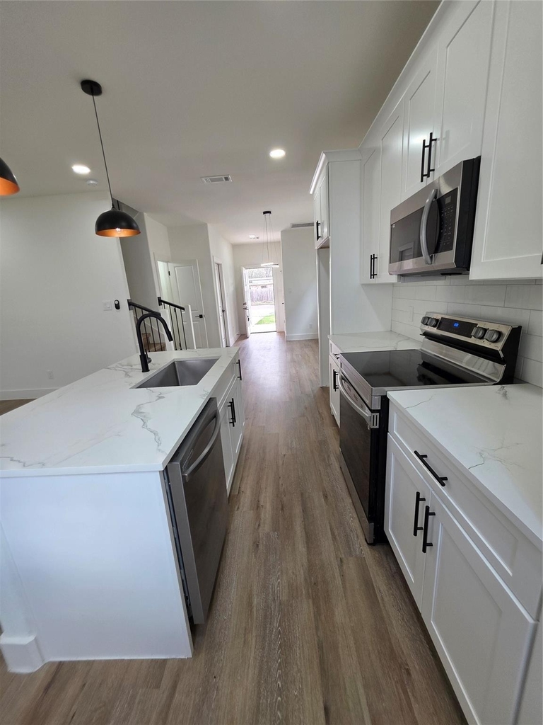1407 Odd Fellow St - Photo 9