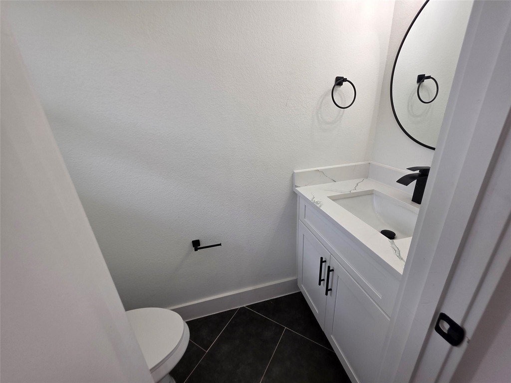 1407 Odd Fellow St - Photo 11