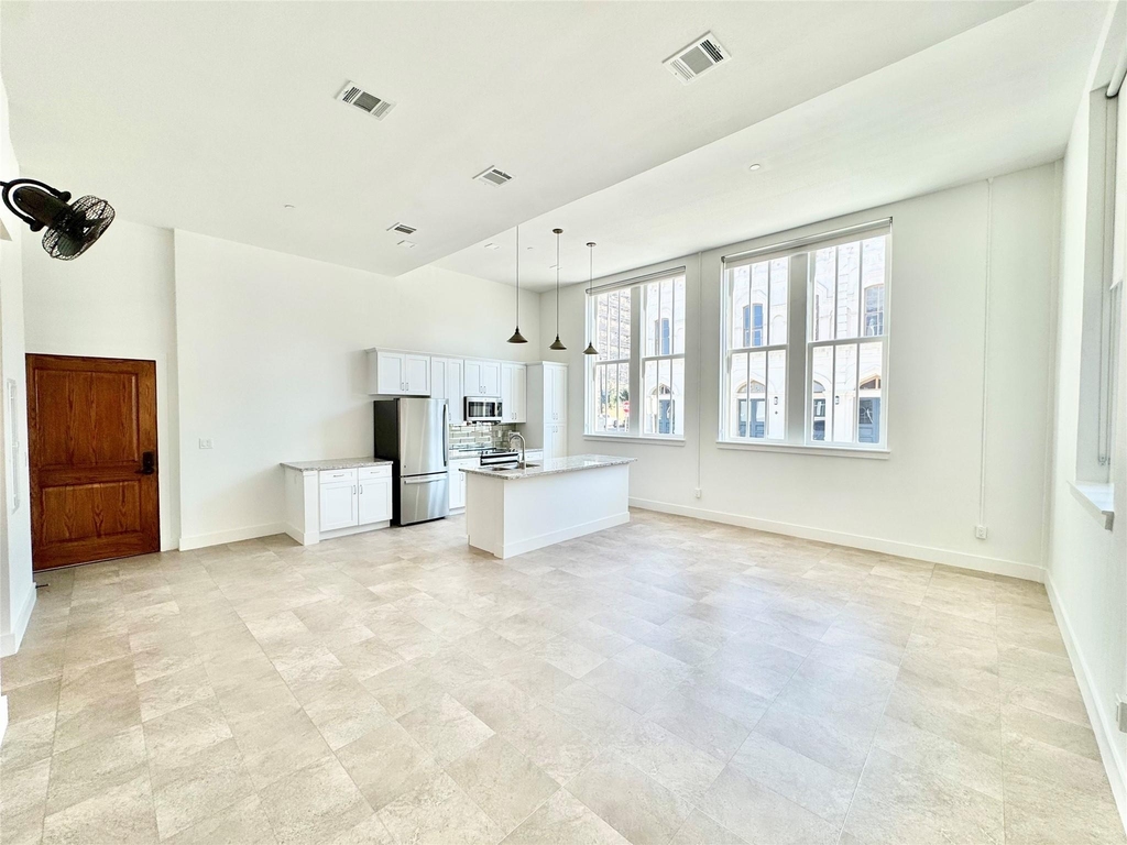 2102 Mechanic Street - Photo 0