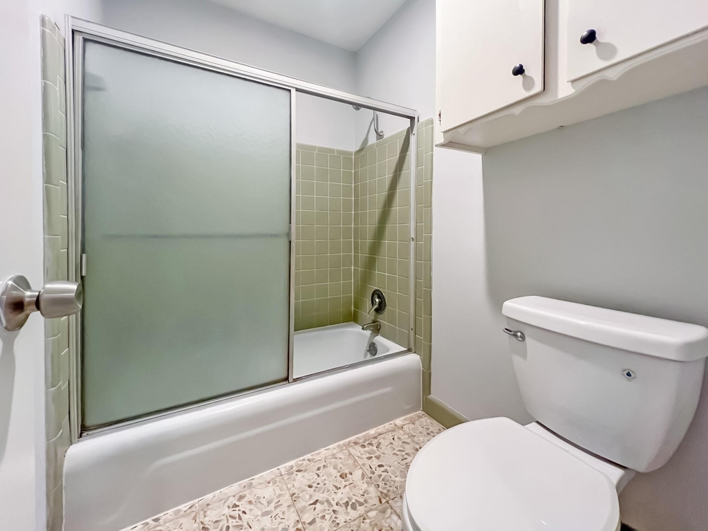 9206 Sharpview Drive - Photo 19