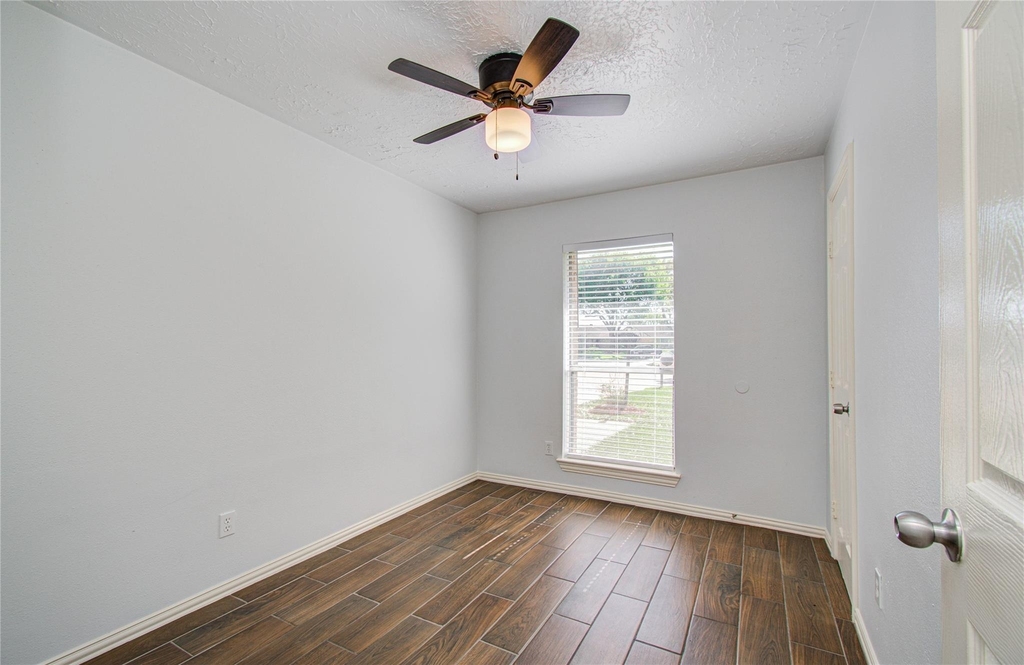 2702 Fir Crest Court - Photo 14