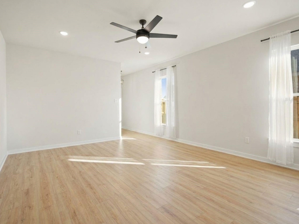 10726 Sky Creek Lane - Photo 4