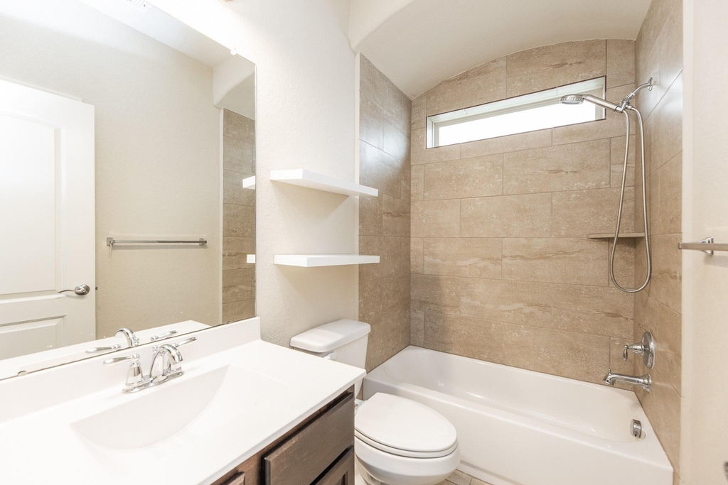 23818 Hawthorn Dale Court - Photo 23