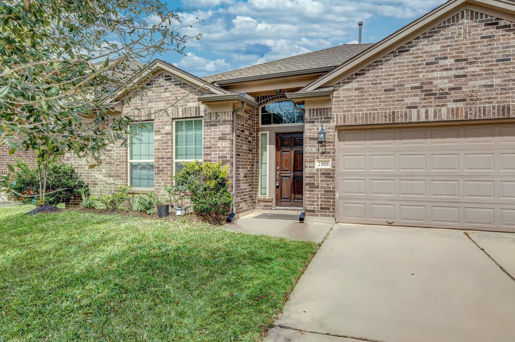 23818 Hawthorn Dale Court - Photo 1