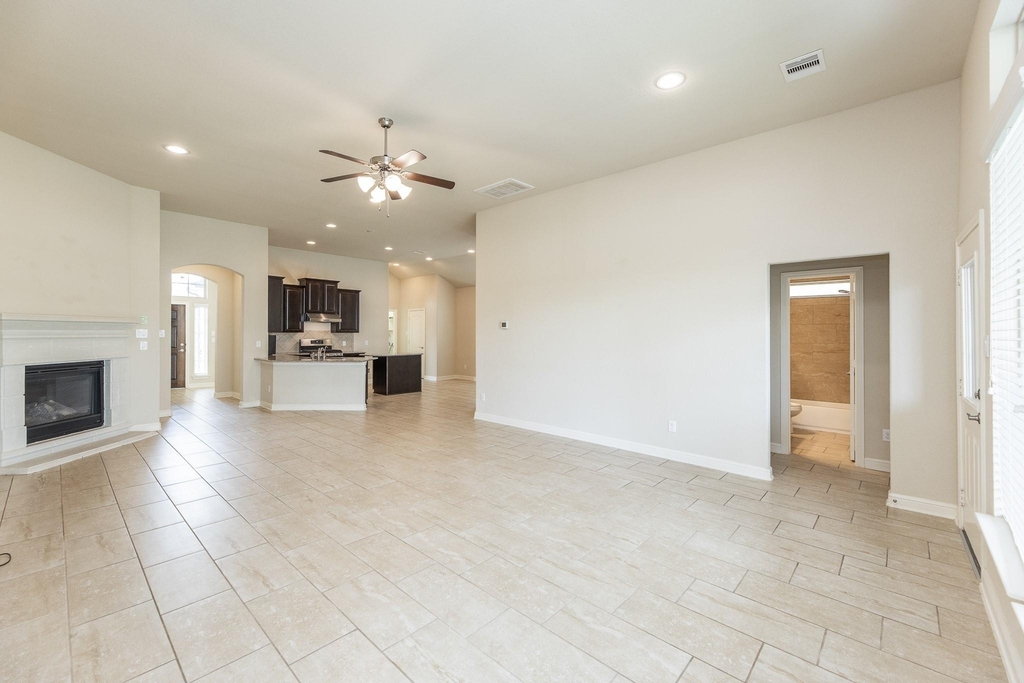 23818 Hawthorn Dale Court - Photo 13