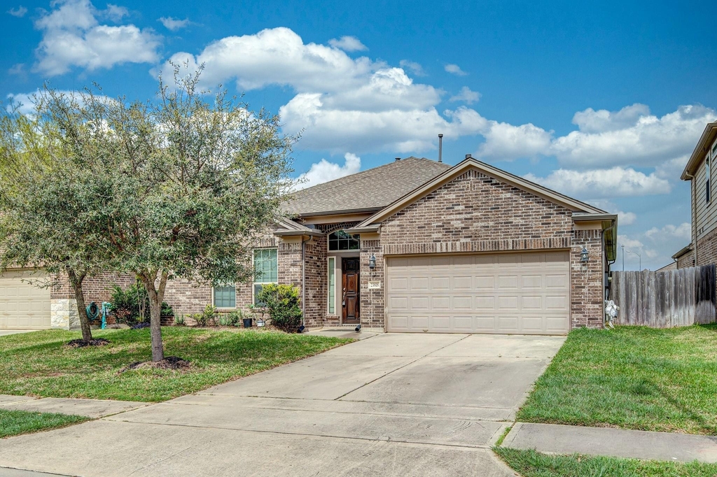 23818 Hawthorn Dale Court - Photo 0