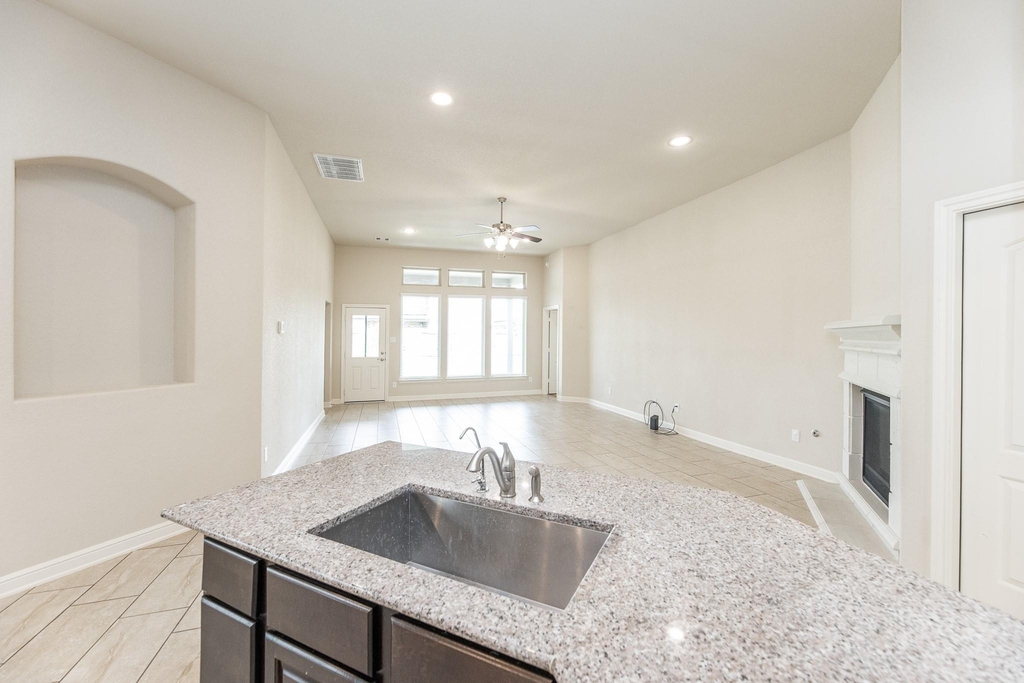 23818 Hawthorn Dale Court - Photo 19
