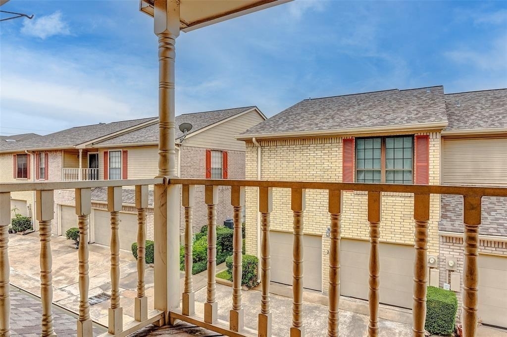 7350 Kirby Drive - Photo 8