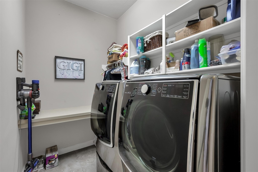 31507 Reston Cliff Court - Photo 3