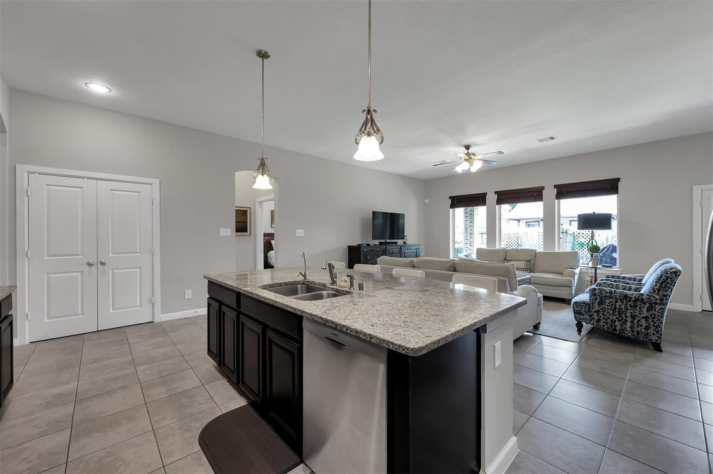 31507 Reston Cliff Court - Photo 5