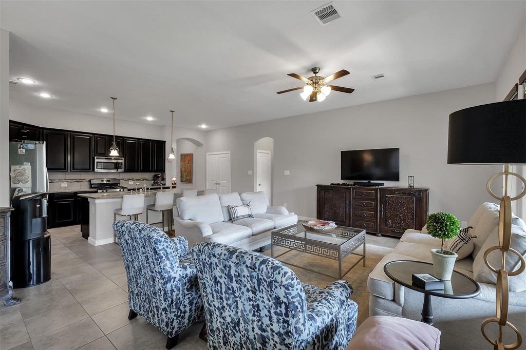 31507 Reston Cliff Court - Photo 6