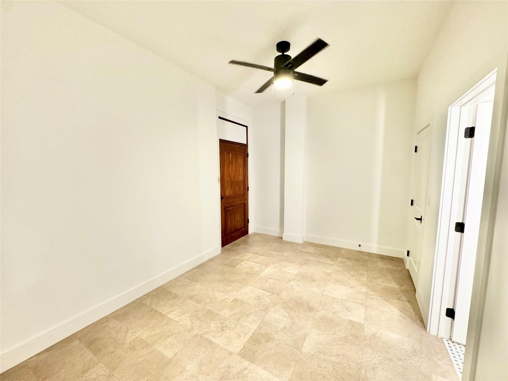 2102 Mechanic Street - Photo 5