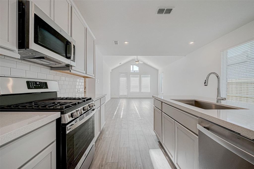 22111 Ingham Bluff Lane - Photo 13