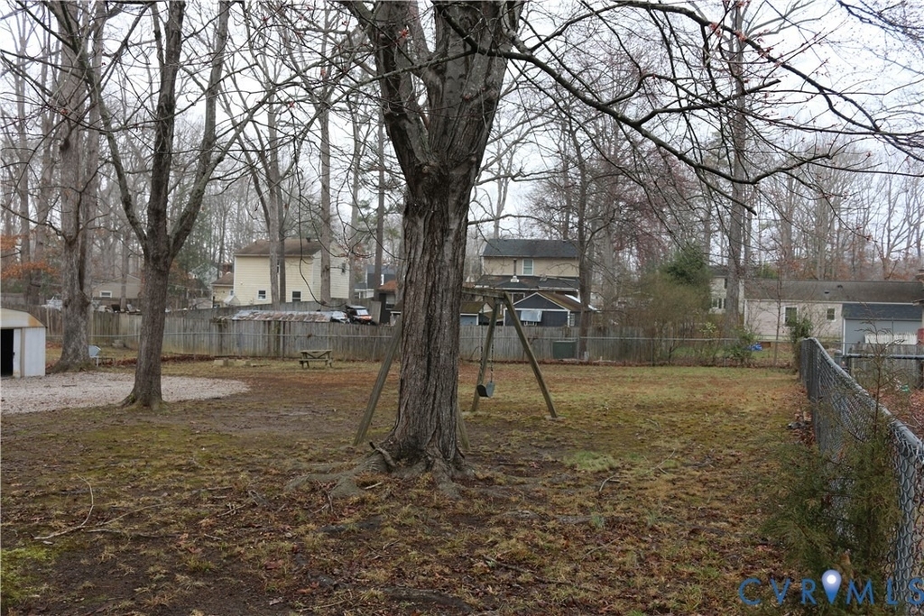 9906 Family Lane - Photo 16