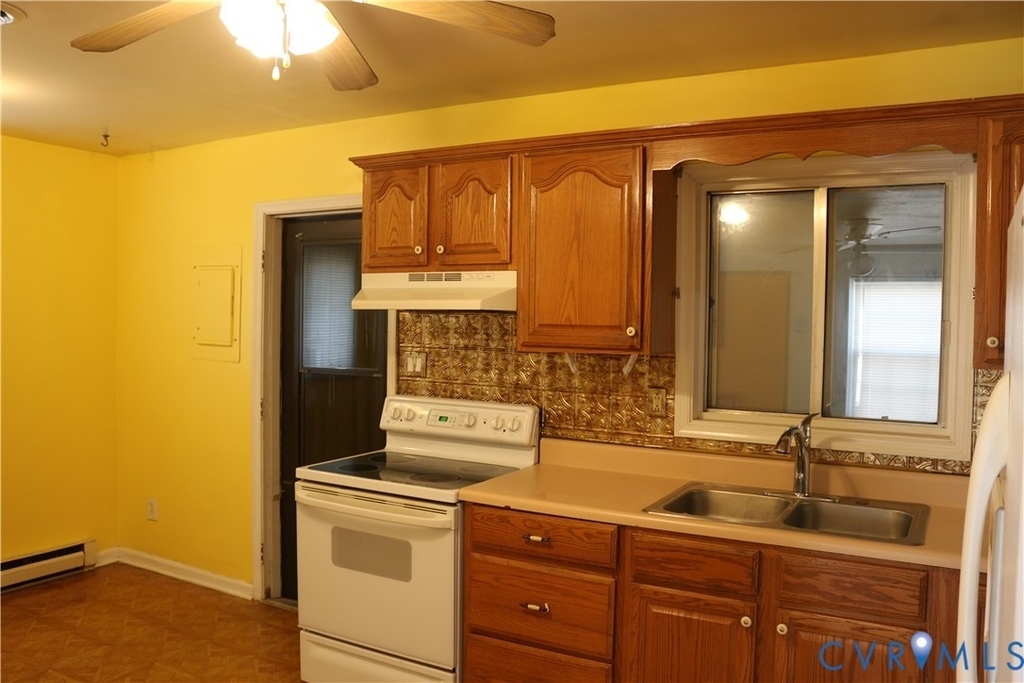 9906 Family Lane - Photo 5