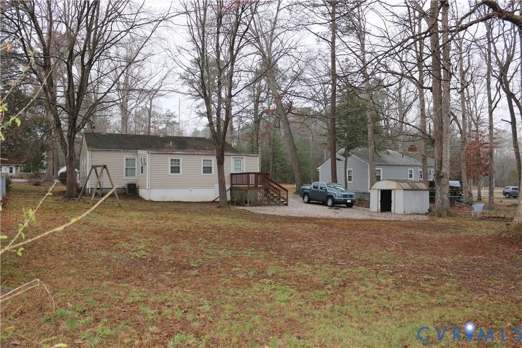 9906 Family Lane - Photo 18