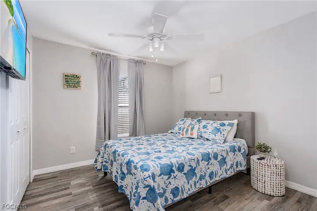 2705 Sw 11th Place - Photo 12