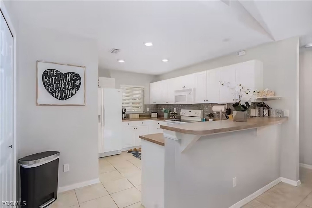 2705 Sw 11th Place - Photo 7