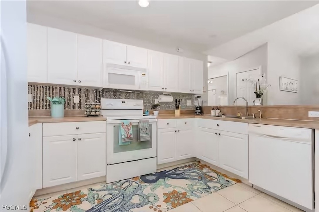 2705 Sw 11th Place - Photo 8