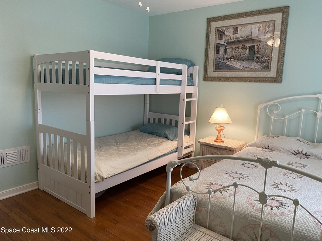 917 Jamestown Avenue - Photo 12