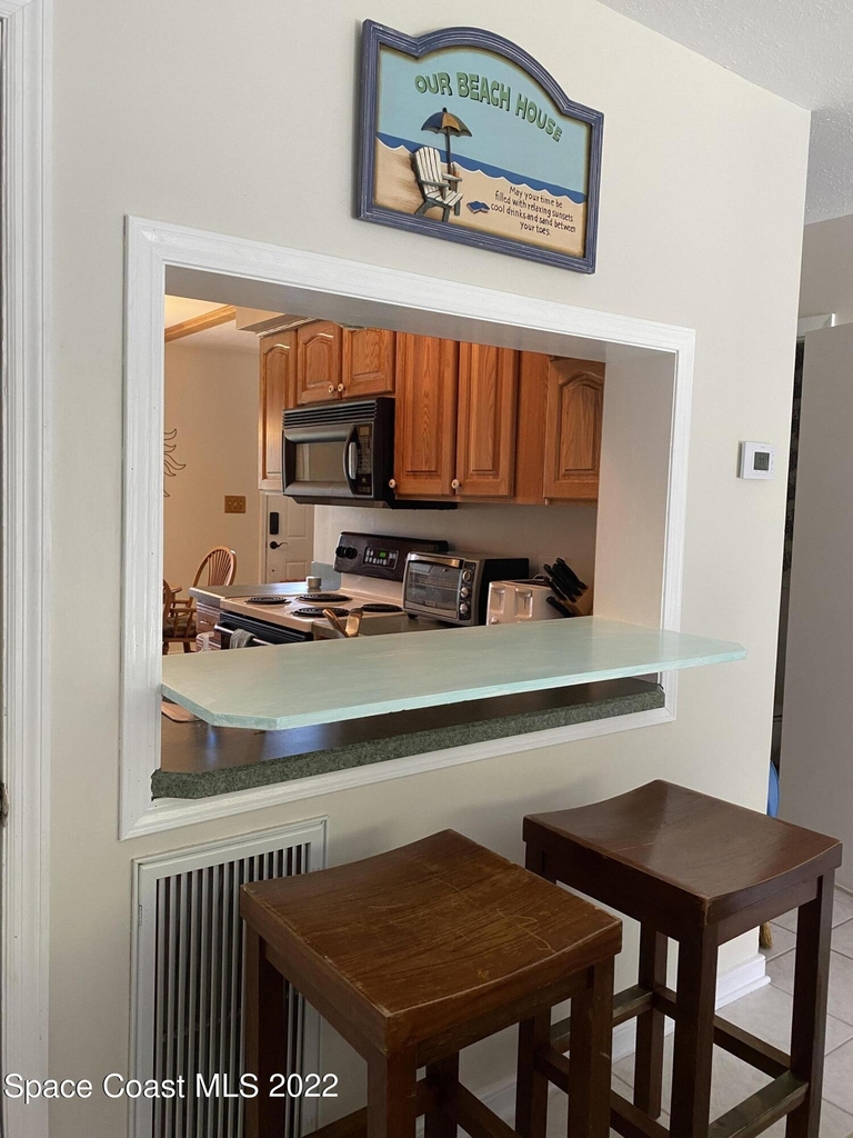 917 Jamestown Avenue - Photo 4