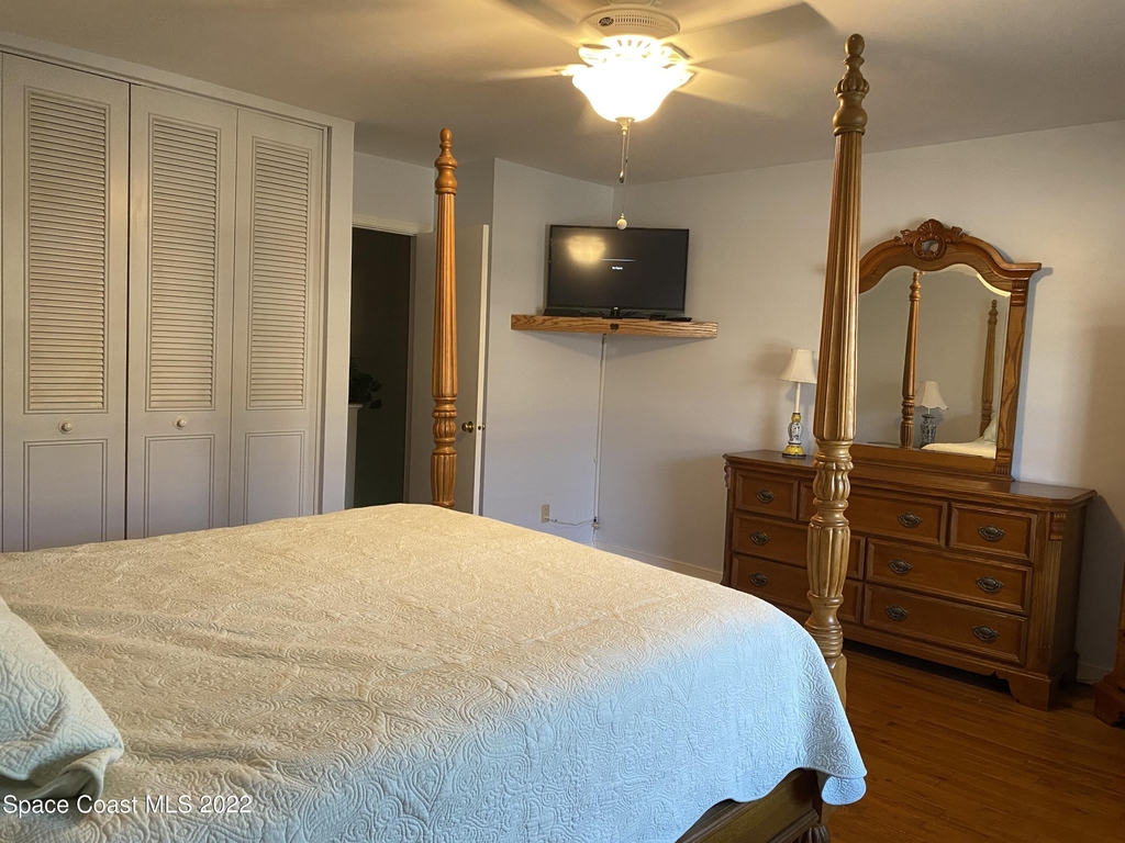 917 Jamestown Avenue - Photo 9