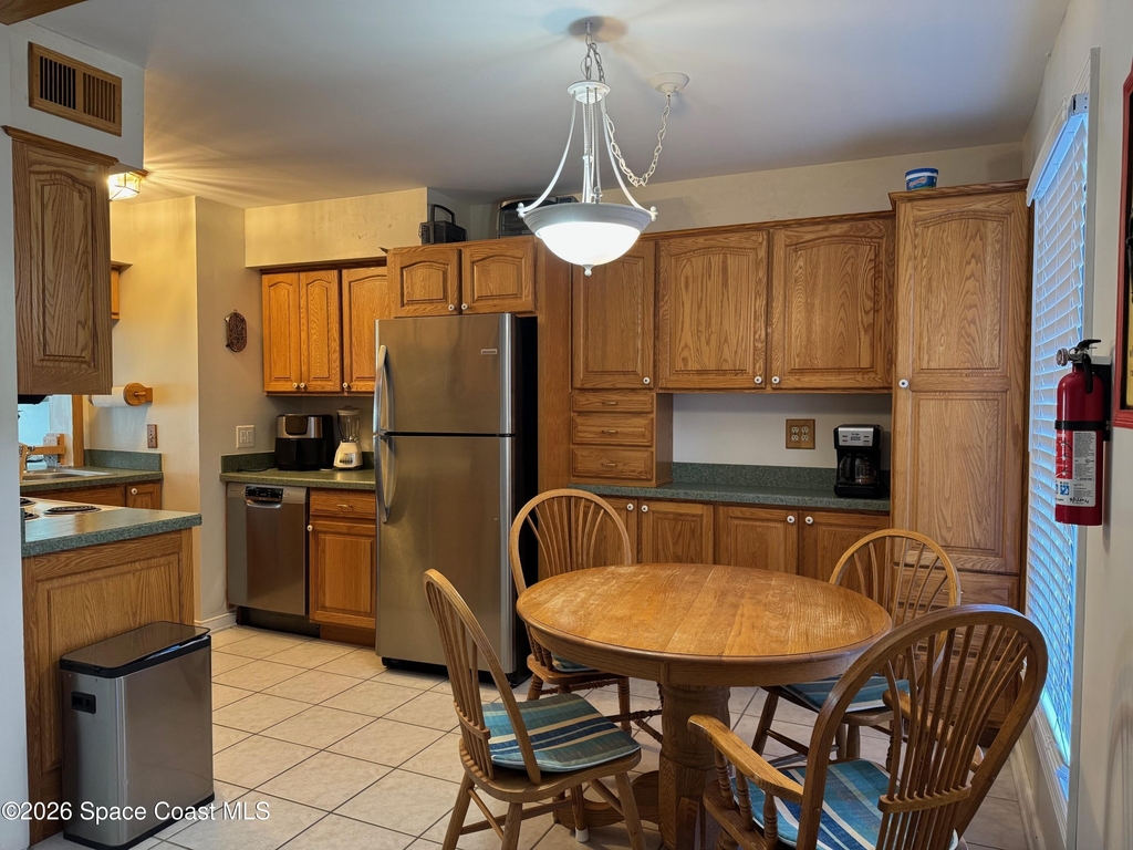 917 Jamestown Avenue - Photo 28