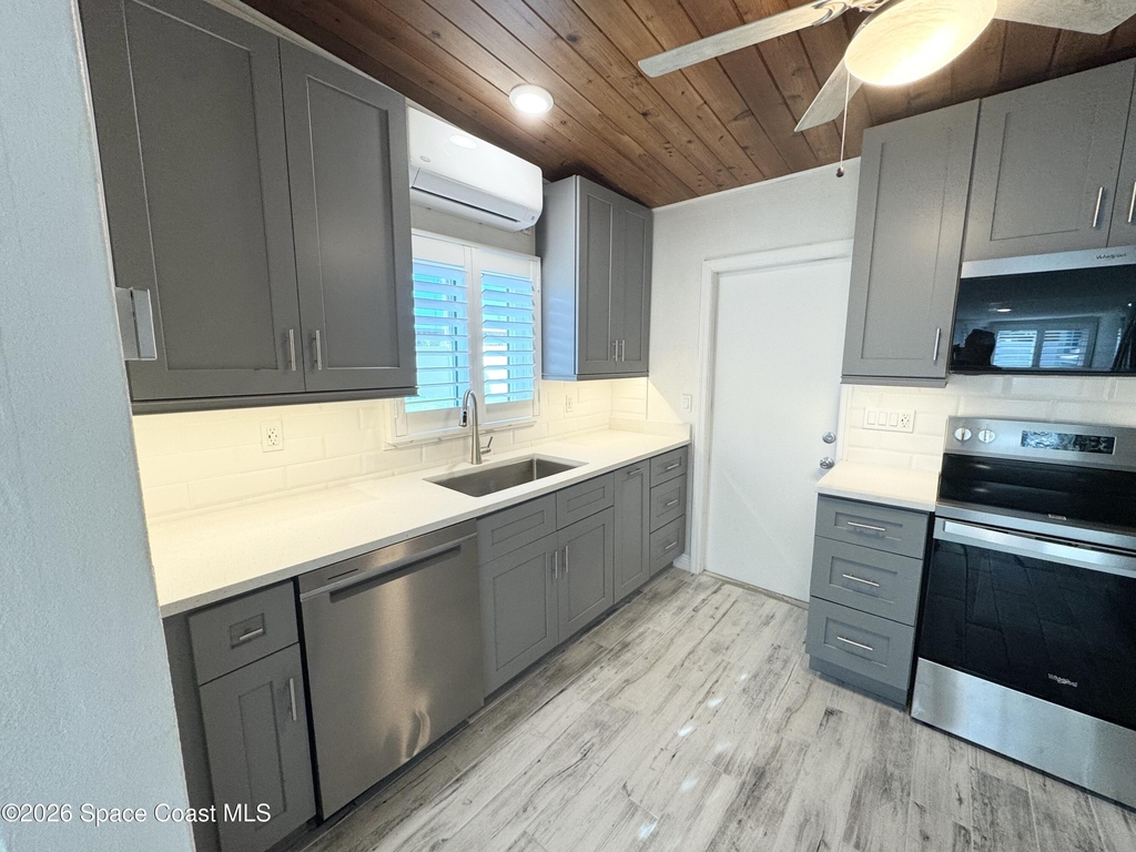 249 Palm Lane - Photo 5