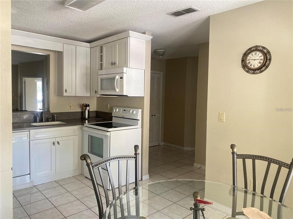 3204 Sabal Palms Court - Photo 3