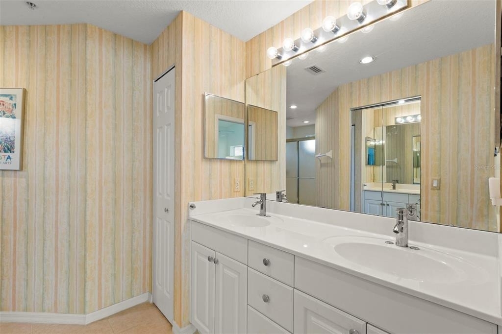 6758 Fairview Terrace - Photo 20