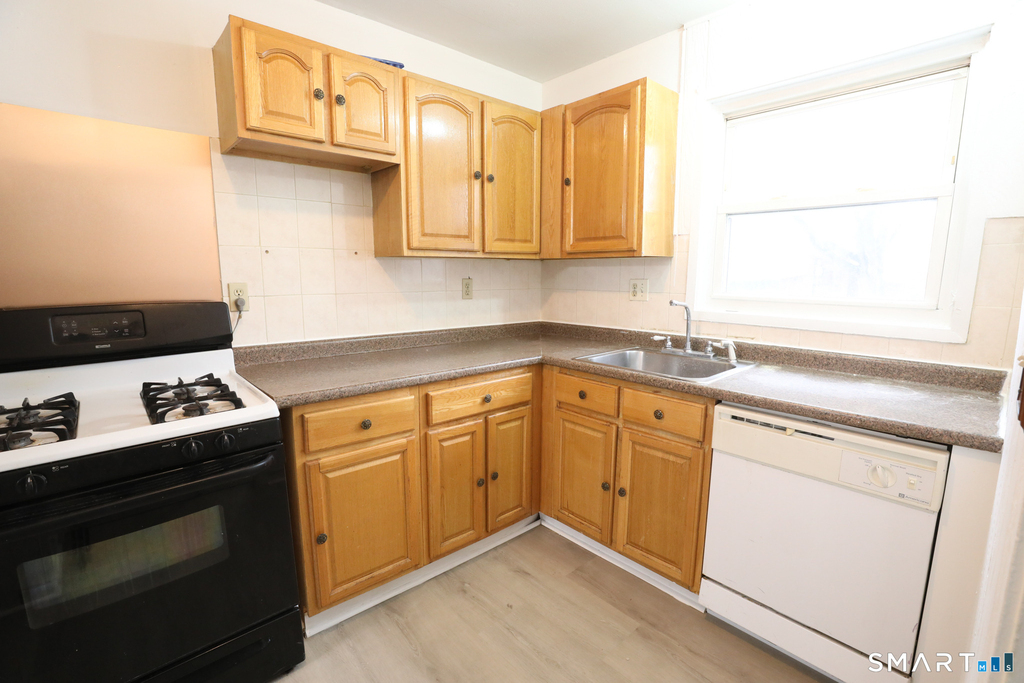 1 Camelot Drive - Photo 2