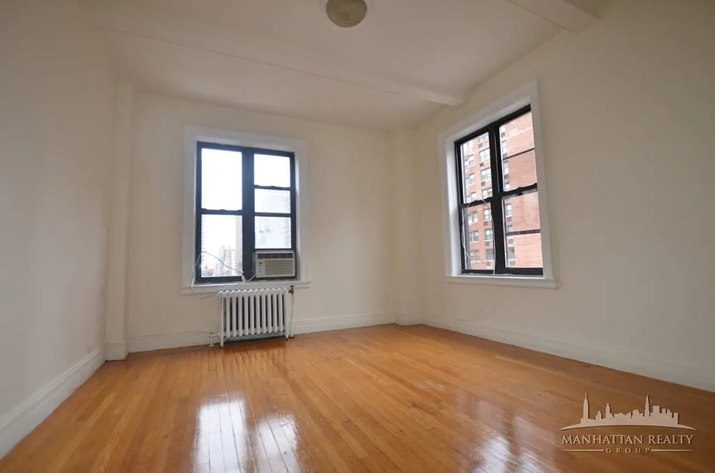 E. 35th & 3rd Ave - Photo 2