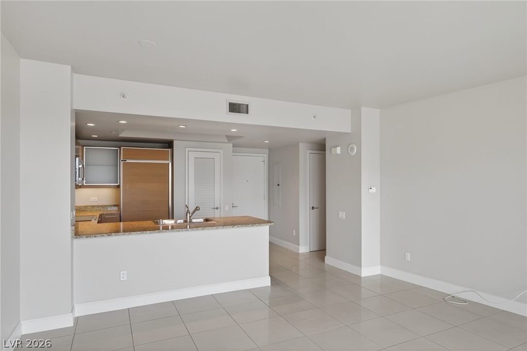 222 Karen Avenue - Photo 4