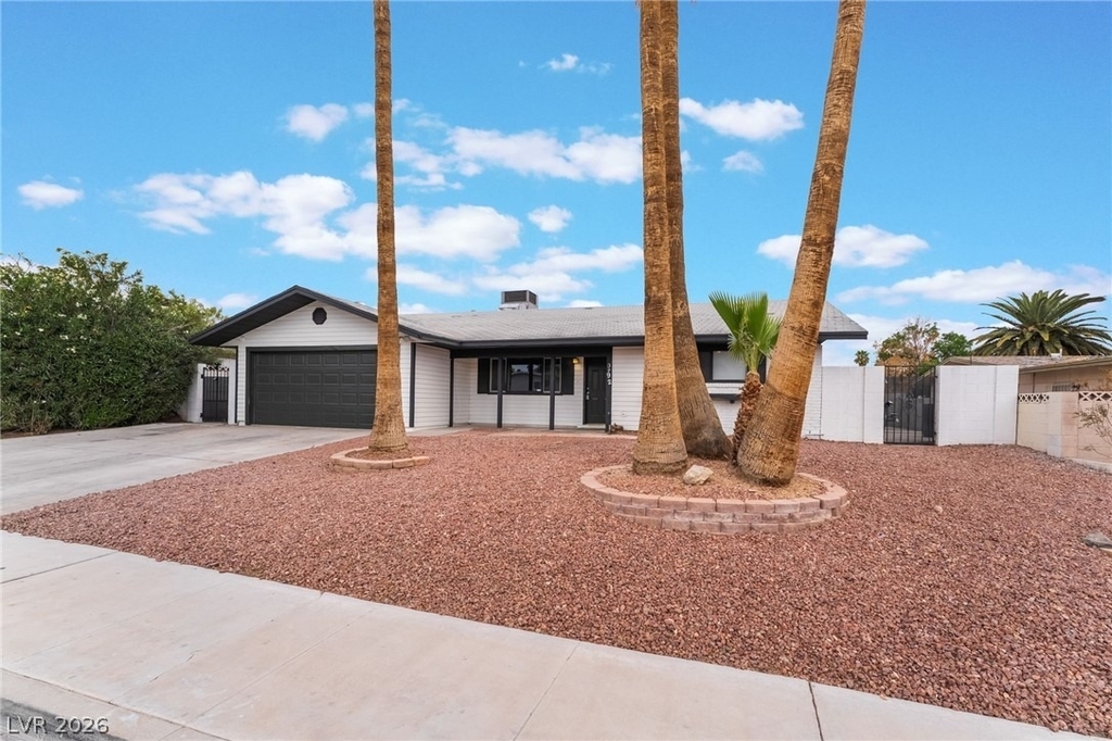 3992 Chinchilla Avenue - Photo 2