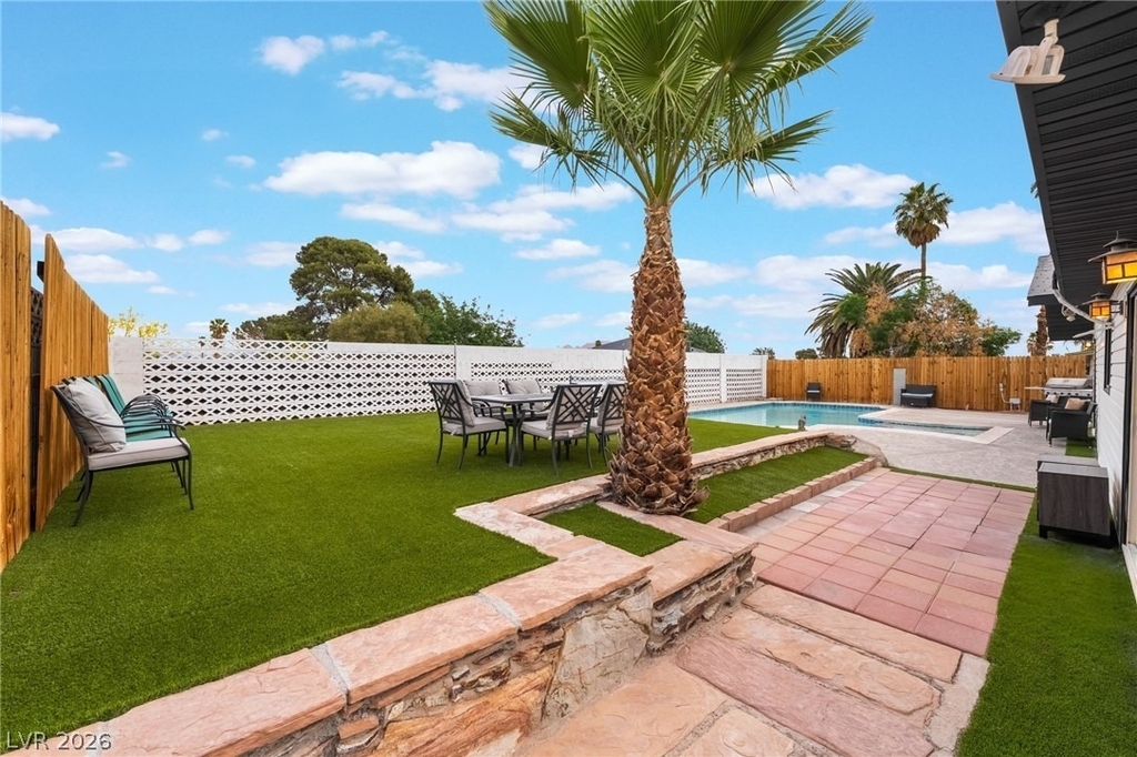 3992 Chinchilla Avenue - Photo 37