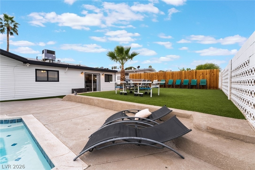 3992 Chinchilla Avenue - Photo 40