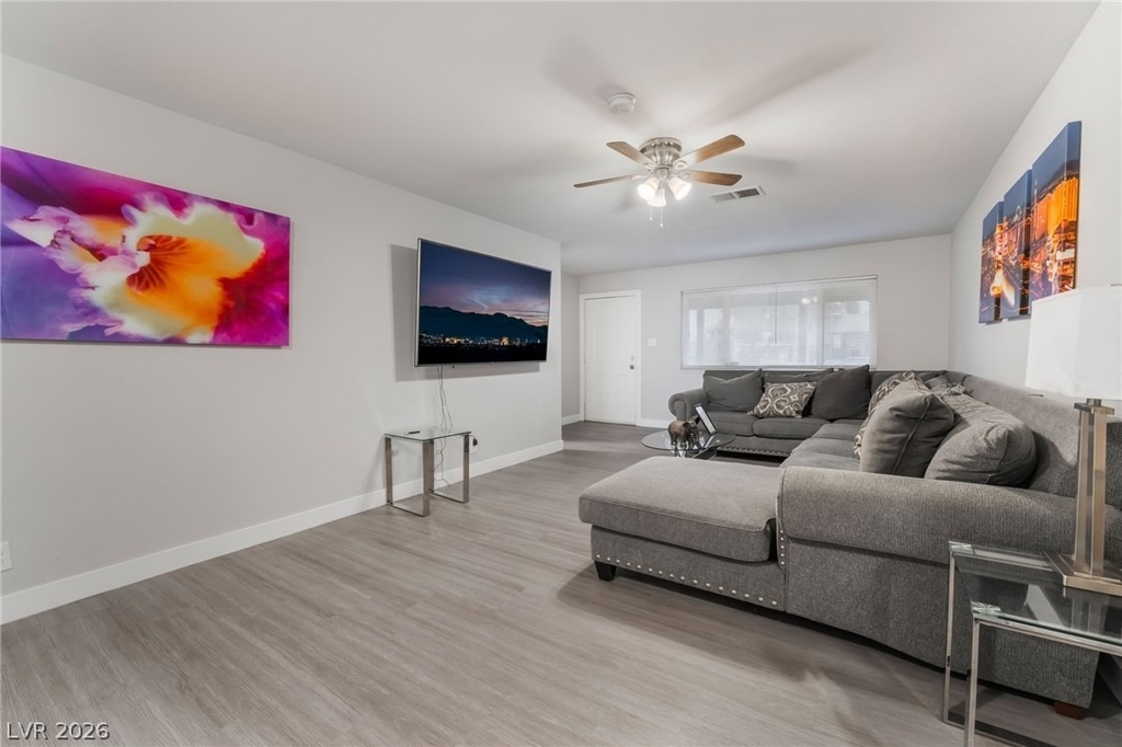3992 Chinchilla Avenue - Photo 6