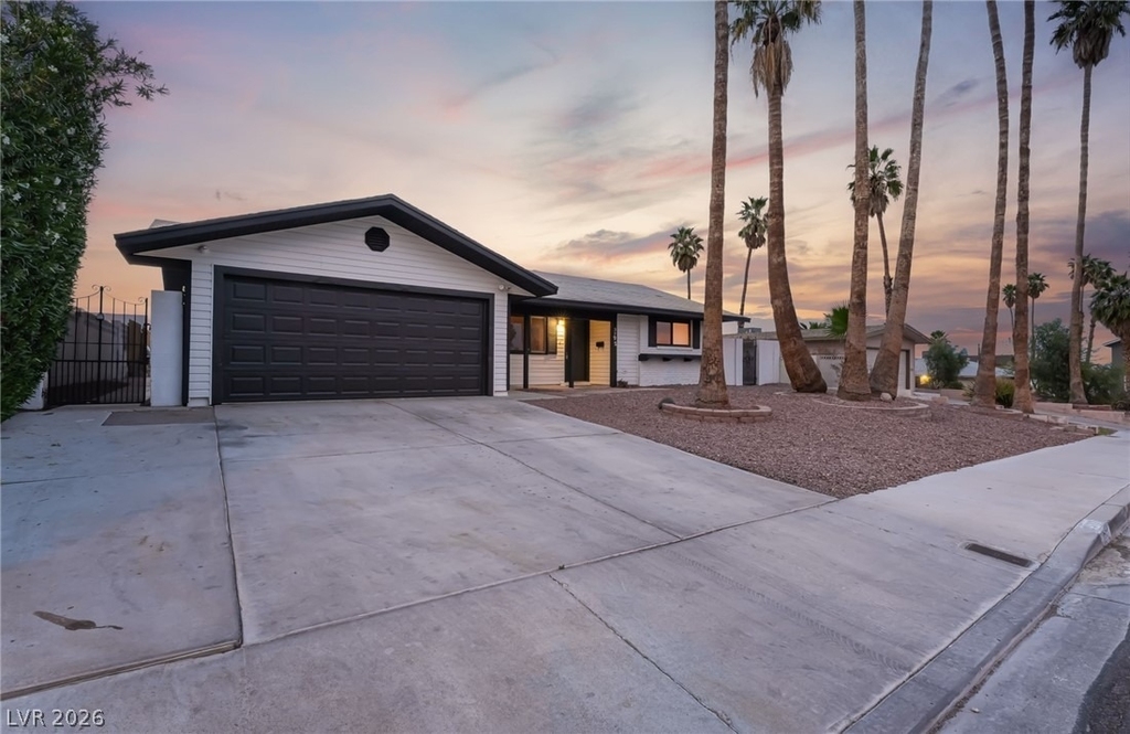 3992 Chinchilla Avenue - Photo 72
