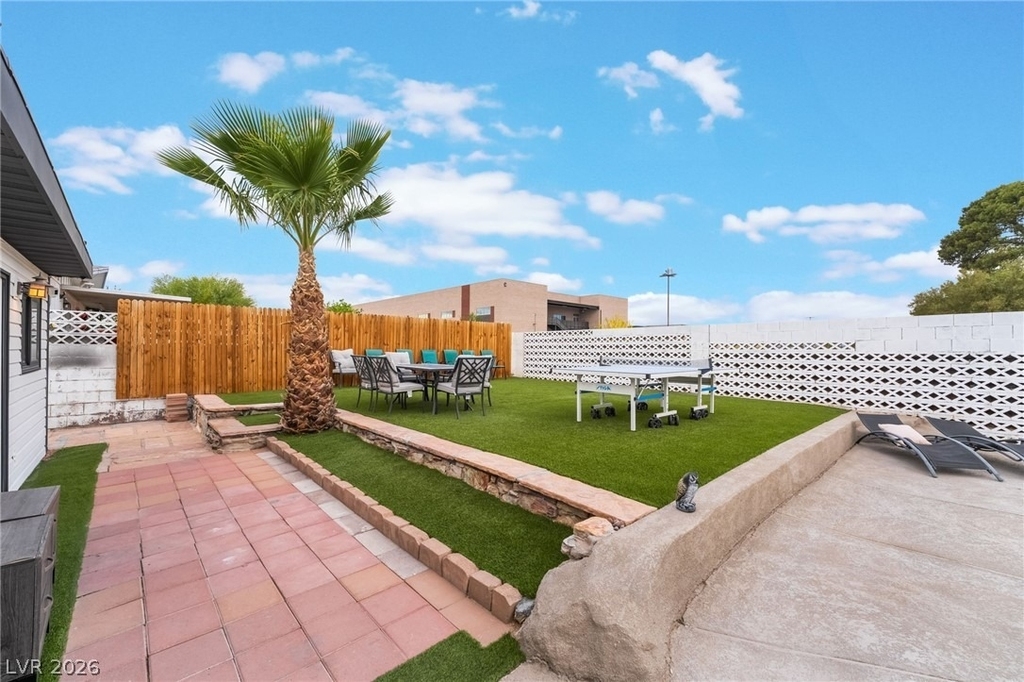 3992 Chinchilla Avenue - Photo 39