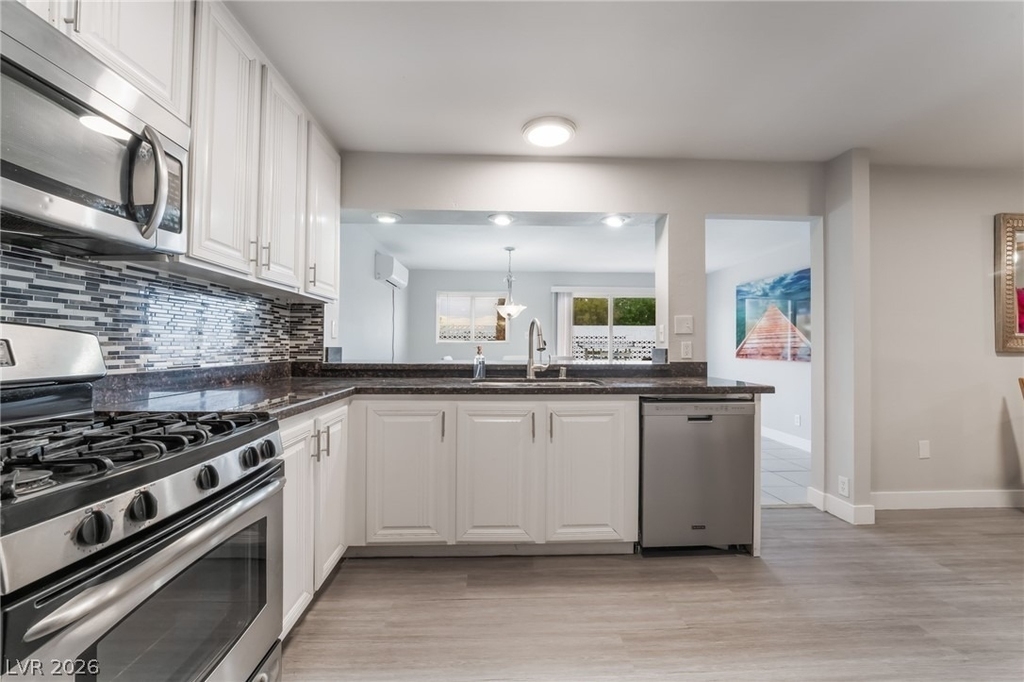 3992 Chinchilla Avenue - Photo 11