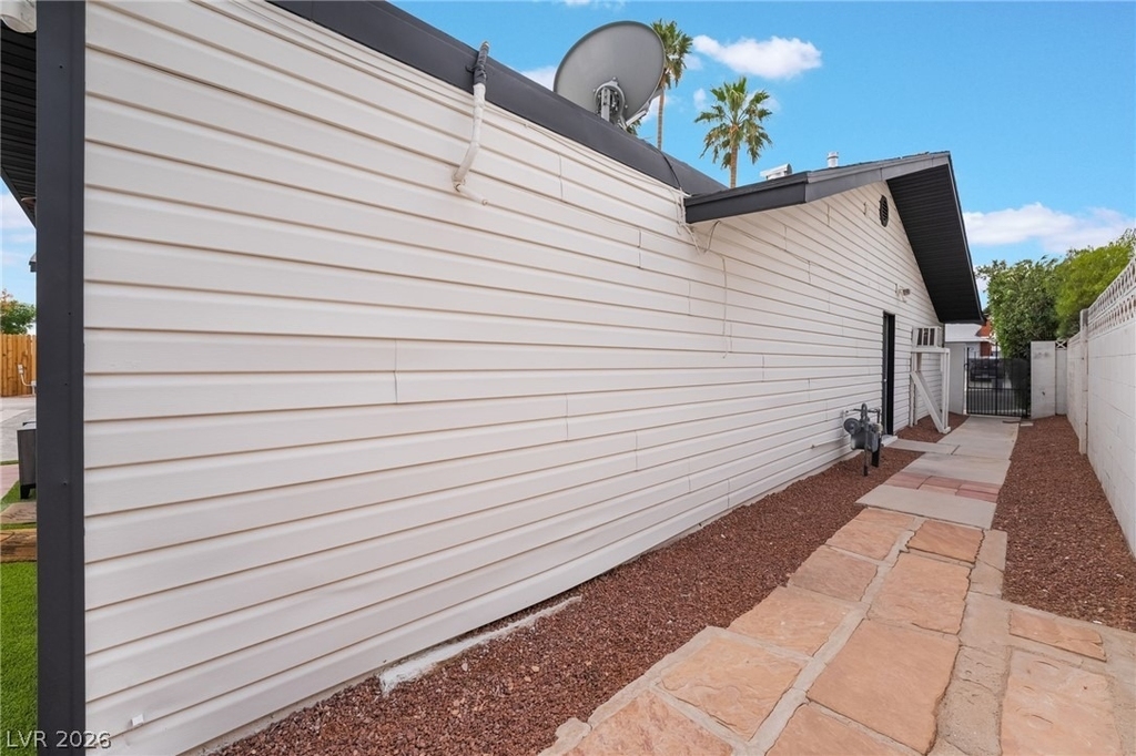3992 Chinchilla Avenue - Photo 47