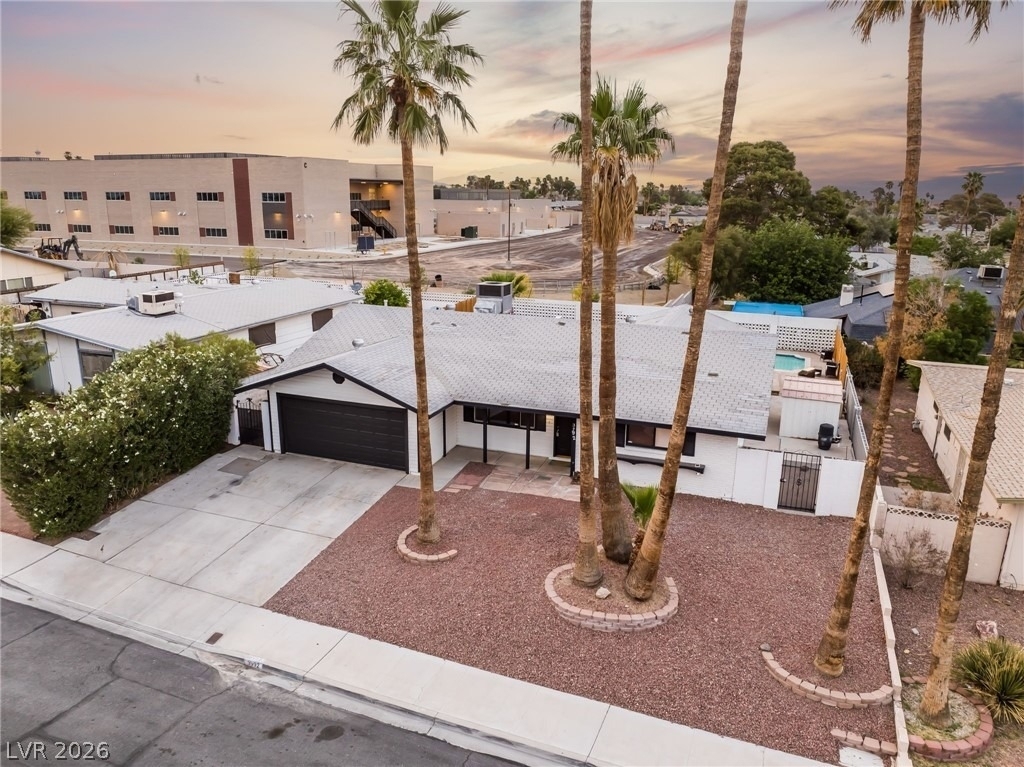 3992 Chinchilla Avenue - Photo 49