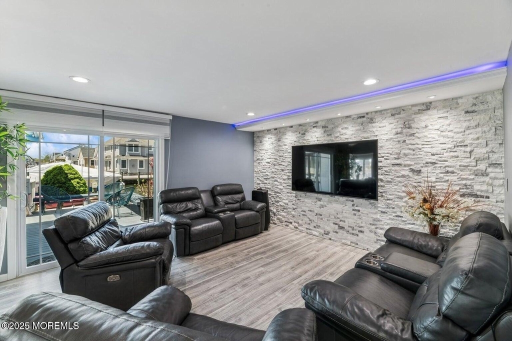 385 Aldo Drive - Photo 20
