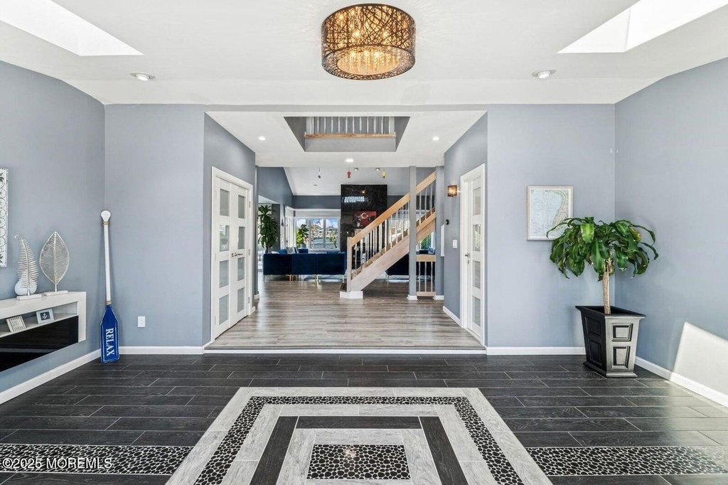 385 Aldo Drive - Photo 5