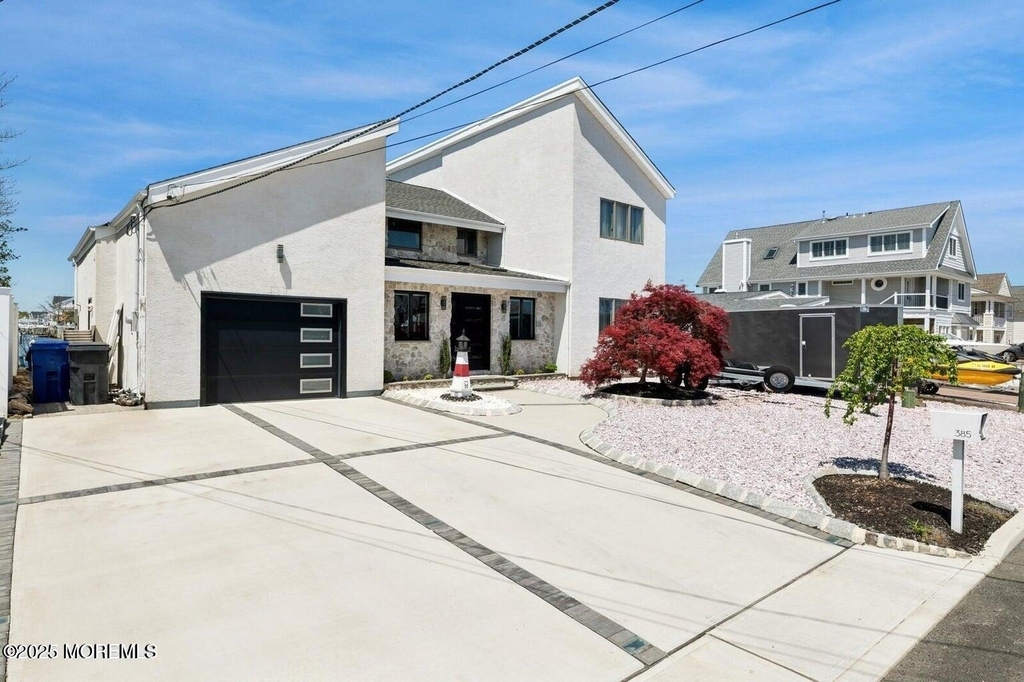 385 Aldo Drive - Photo 4