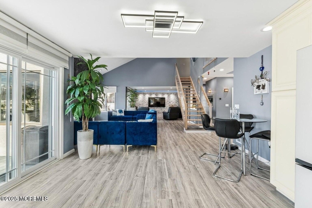 385 Aldo Drive - Photo 25