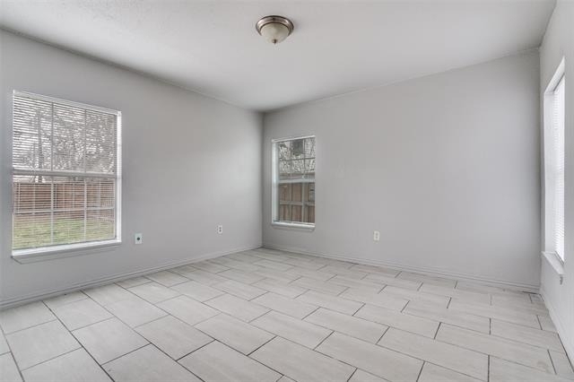 7911 Wanebe Drive - Photo 3