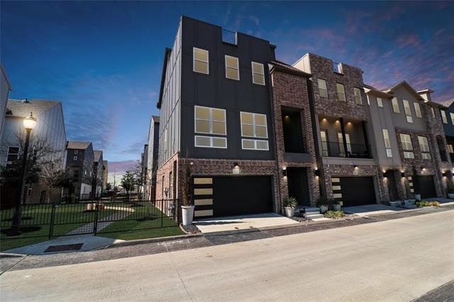 2601 La Altura Lane - Photo 1